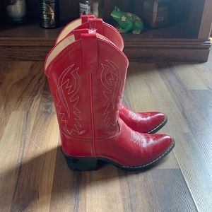 Red old west boots